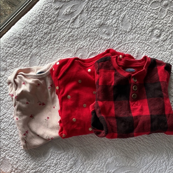 Old navy 6-12m girls bundle - Picture 2 of 9